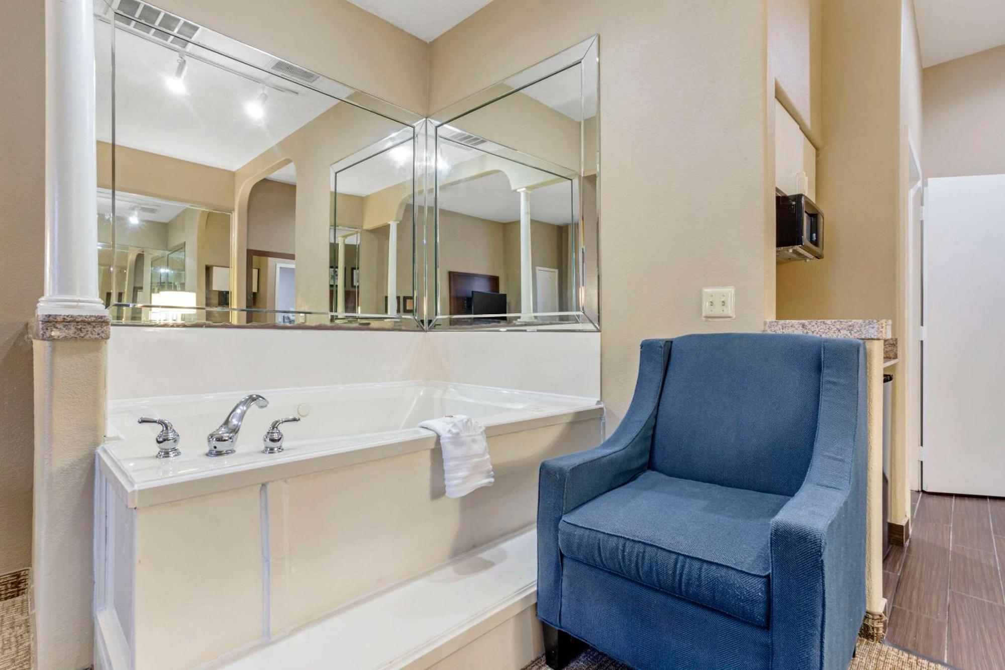 Comfort Suites Houston Nw - Vintage Park Экстерьер фото