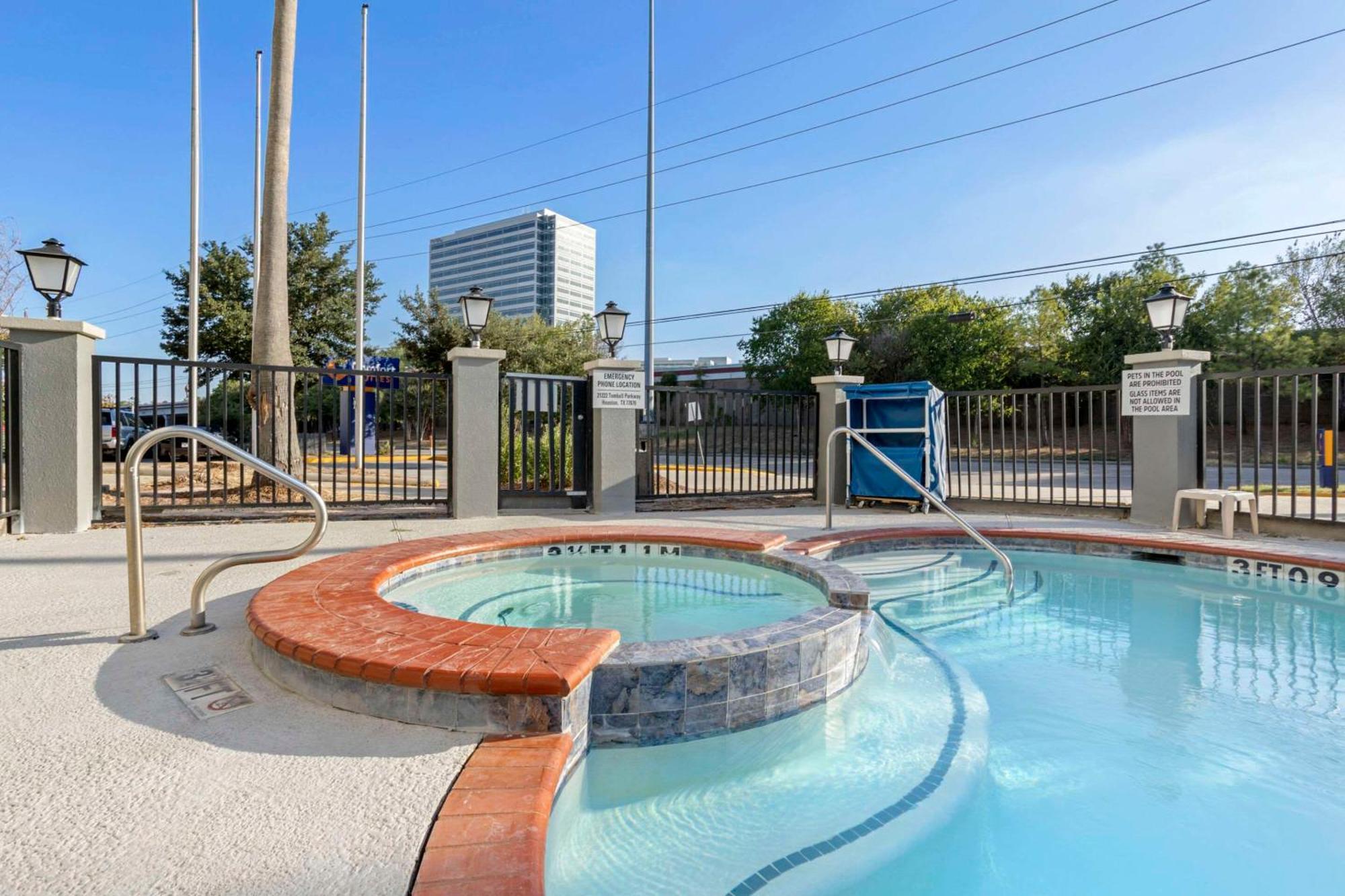 Comfort Suites Houston Nw - Vintage Park Экстерьер фото